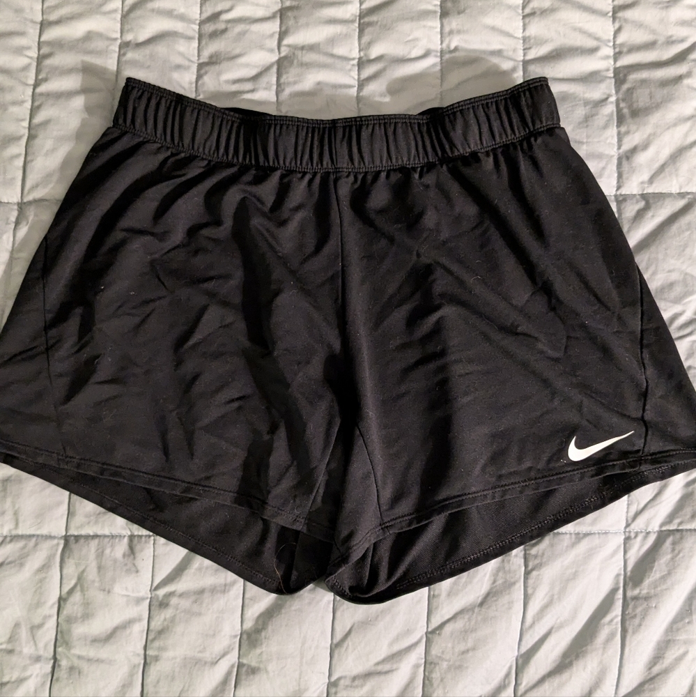 EUC Women's Nike Black Dri-Fit Shorts - Large